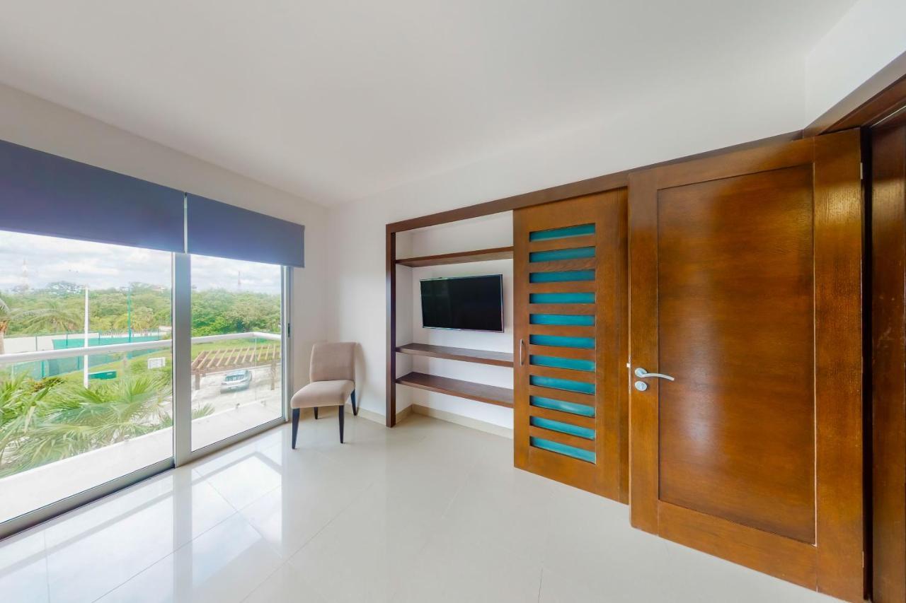 Hakuna Matata 725N At Mareazul Beachfront Плая дел Кармен Екстериор снимка