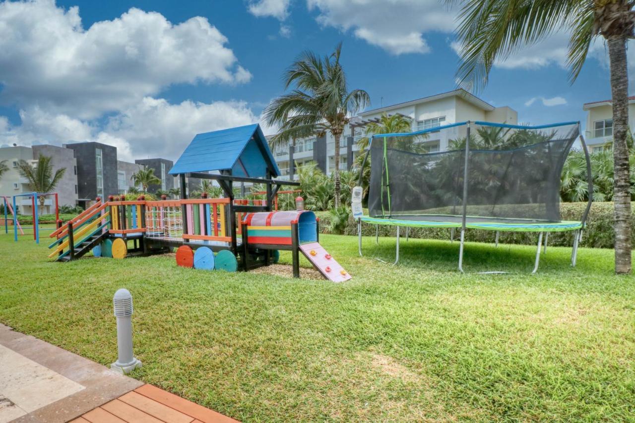 Hakuna Matata 725N At Mareazul Beachfront Плая дел Кармен Екстериор снимка
